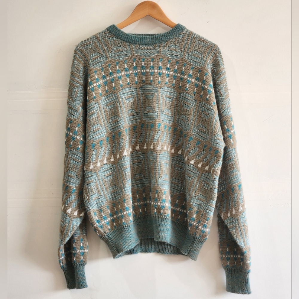 Oversized Vintage Wintery Sasson Sweater